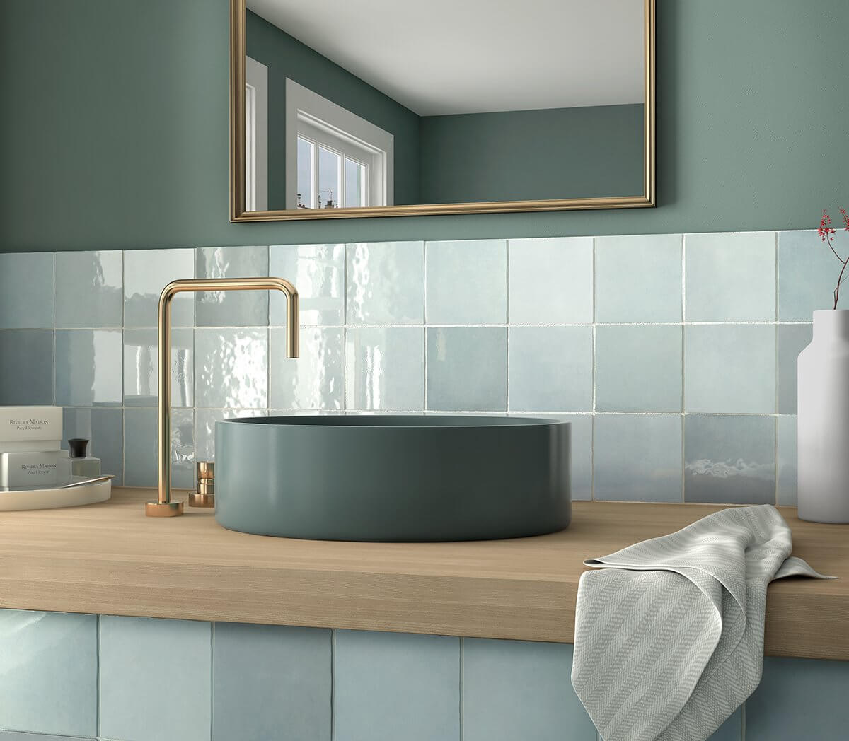 Pintar los azulejos del baño merece mucho la pena: ¡descubre por qué y cómo hacerlo!