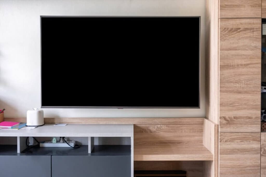 ¿Cómo instalar una TV en la pared de forma sencilla?